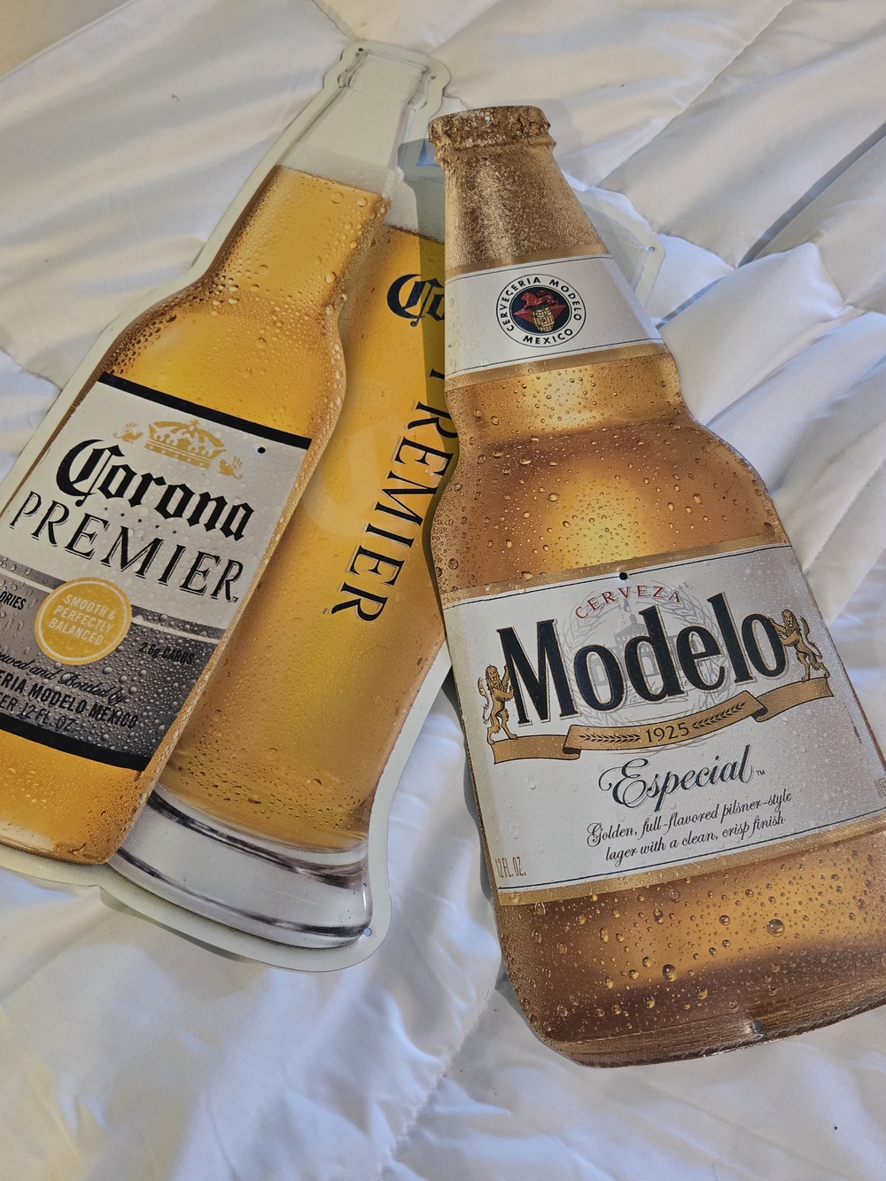 ModelCo Modelo Especial Bottle Cutout - Amber and White